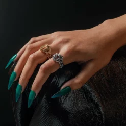 SS22 The Supreme Heart Chain Ring - Gold