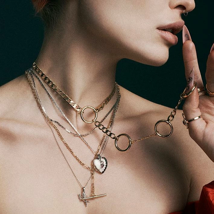 CLASSICS Necklaces & Chains ANTARES. Glass Scorpion Necklace - Gold 4 CLASSICS Necklaces & Chains ANTARES. Glass Scorpion Necklace - Gold