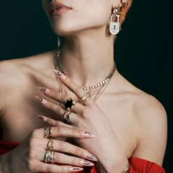 CLASSICS Rings MERCY. Eagle Claw Gold Wrap Ring