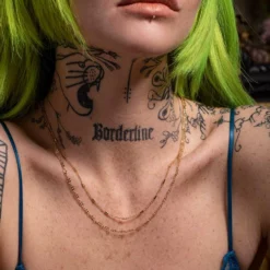 CLASSICS PURITY. Delicate Double Chain Necklace - Gold