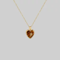 CLASSICS DOROTHY. Vintage Glass Heart Engraved Rose Pendant Necklace