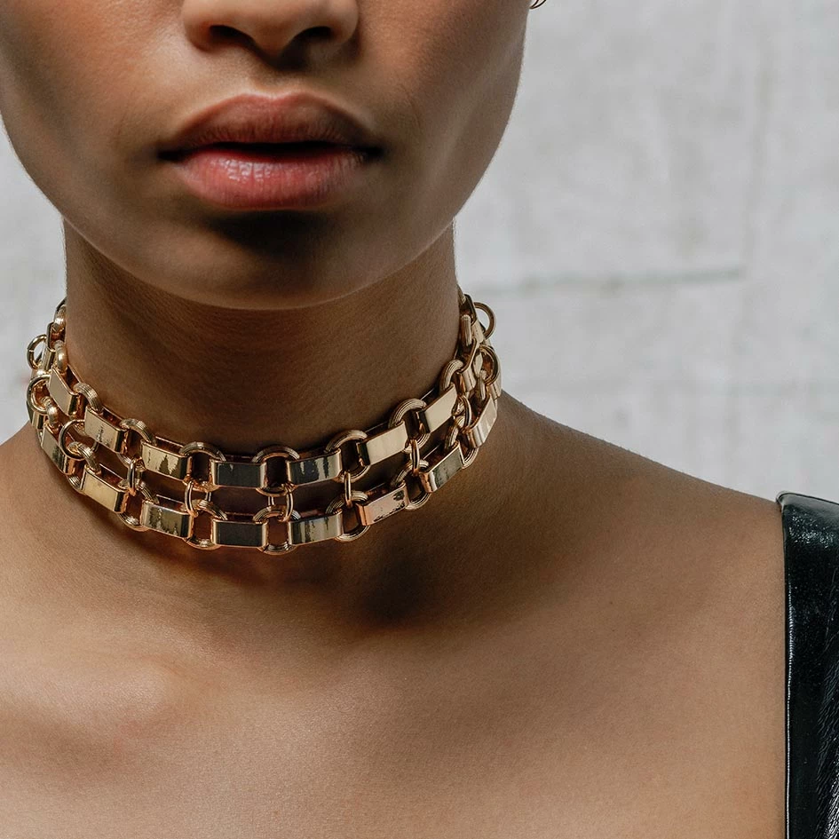 SS22 ANARCHY. Wide Chain Choker - Gold 2 SS22 ANARCHY. Wide Chain Choker - Gold