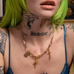 CLASSICS MANIFEST. Multi Charm Chain Necklace - Gold