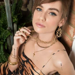 CLASSICS The Curb Chain - Gold Necklaces & Chains