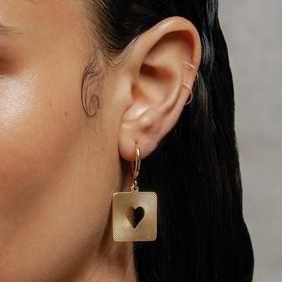 SS22 STOLEN HEART. Square Sixties Hoop Earrings - Gold 2 SS22 STOLEN HEART. Square Sixties Hoop Earrings - Gold