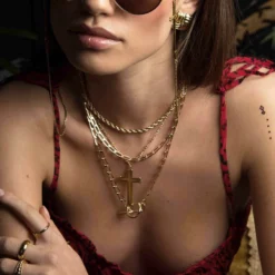 CLASSICS ETERNAL. Double Wrap T-Bar Necklace - Gold