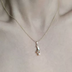 CLASSICS MILDRED. Disembodied Hand Gold Necklace