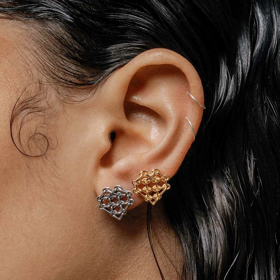 SS22 The Supreme Heart Chain Earrings - Silver 2 SS22 The Supreme Heart Chain Earrings - Silver