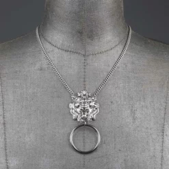 CLASSICS ANWAR. Lion Knocker Necklace - Silver