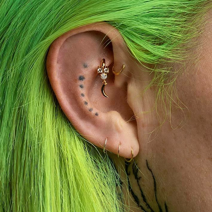 CLASSICS MOONLIGHT. Opal Moon Clicker Ring - Gold Earrings 4 CLASSICS MOONLIGHT. Opal Moon Clicker Ring - Gold Earrings