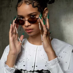 SS22 New In DIVINE. Barbed Wire & Ivory Pearl Sunglasses Chain - Gold