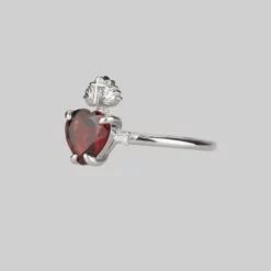 CLASSICS The Sacred Heart Garnet Ring - Silver