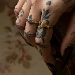 CLASSICS APRIL. Sunflower Heart Ring - Silver