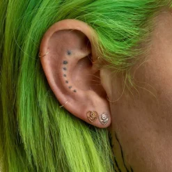 CLASSICS APRIL. Sunflower Heart Stud Earrings - Silver