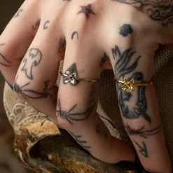 End Of Line ISLA. Clematis Flower Ring - Gold Rings