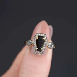 CLASSICS MORI. Black Onyx & Crystal Coffin Gold Ring Rings