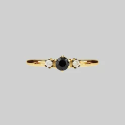 CLASSICS CAPULET. Black Spinel Trilogy Gold Ring