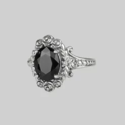 CLASSICS MARIA. Rose Wreath Onyx Silver Cocktail Ring