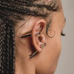 CLASSICS Earrings SALEM. Black Spinel Short Dagger Single Earring - Silver 8 CLASSICS Earrings SALEM. Black Spinel Short Dagger Single Earring - Silver