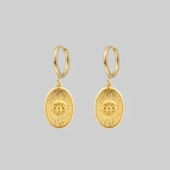 CLASSICS DAWN. Symbolic Sun Face Hoop Earrings - Gold