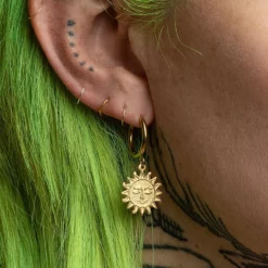 CLASSICS LUMI. Sun Face Hoop Earrings - Gold