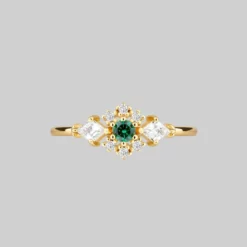 CLASSICS SUPERNOVA. Green Quartz Cluster Gold Ring Rings