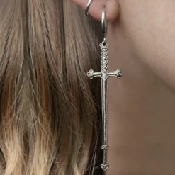 CLASSICS MERCY. Sword Hoop Earrings - Silver