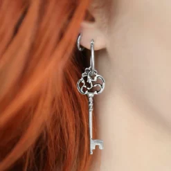 End Of Line VERONA. Skeleton Key Earrings - Gold