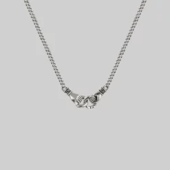 CLASSICS UNITY. Linking Hands Necklace - Silver