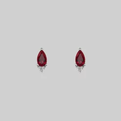 CLASSICS LA BELLE. Garnet & Cubic Zirconia Silver Stud Earrings