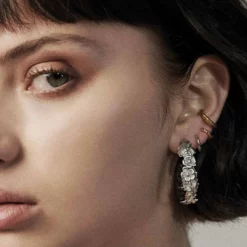 CLASSICS DAHLIA. Floral Garland Hoop Earrings - Silver