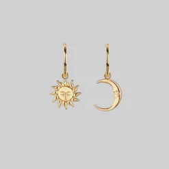 CLASSICS ELIN. Sun & Moon Hoop Earrings - Gold