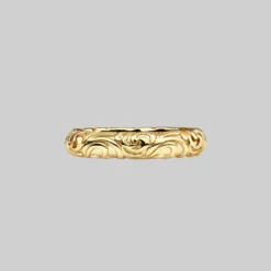 CLASSICS Rings MAUD. Scroll Detail Band Ring - Gold