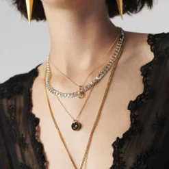 CLASSICS ROSE. Vintage Jet Black Glass Engraved Rose Pendant Necklace